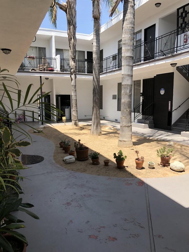BDA Oasis Apartments - Photo 5 of 21