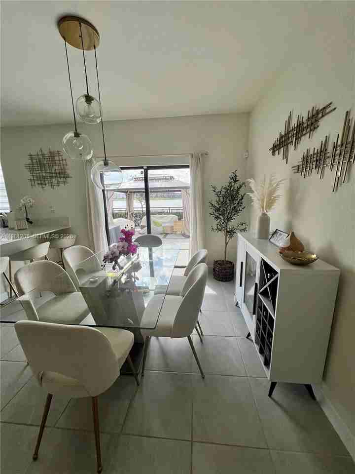 3328 W 114th Ter - Photo 7 of 24