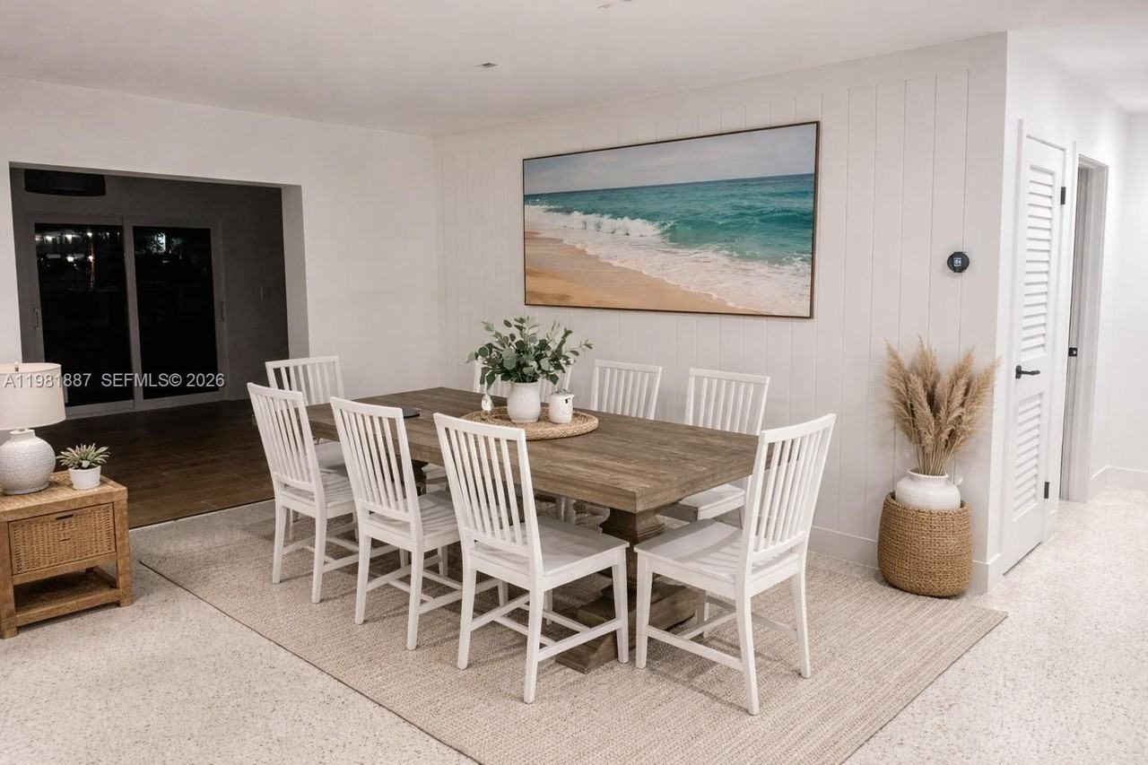 1240 Binney Dr - Photo 3 of 9