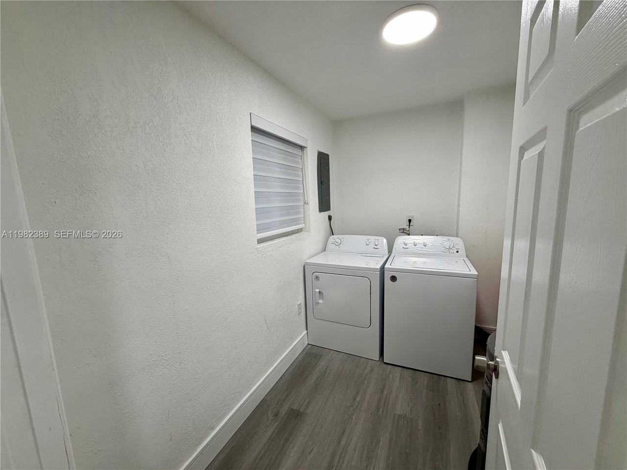 7155 W 2nd Way - Photo 4 of 35