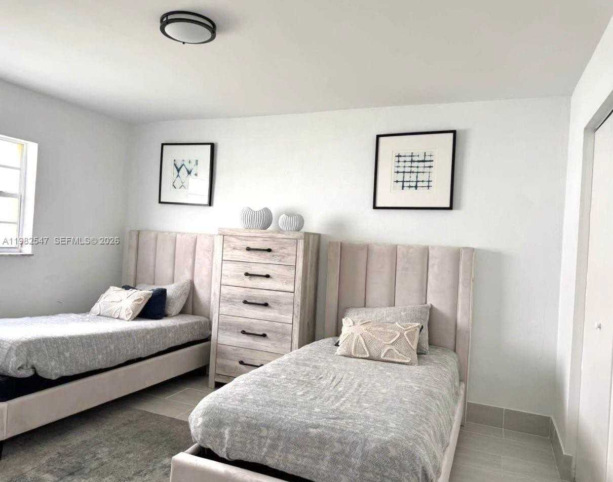 975 W 74th St #301 - Photo 3 of 3