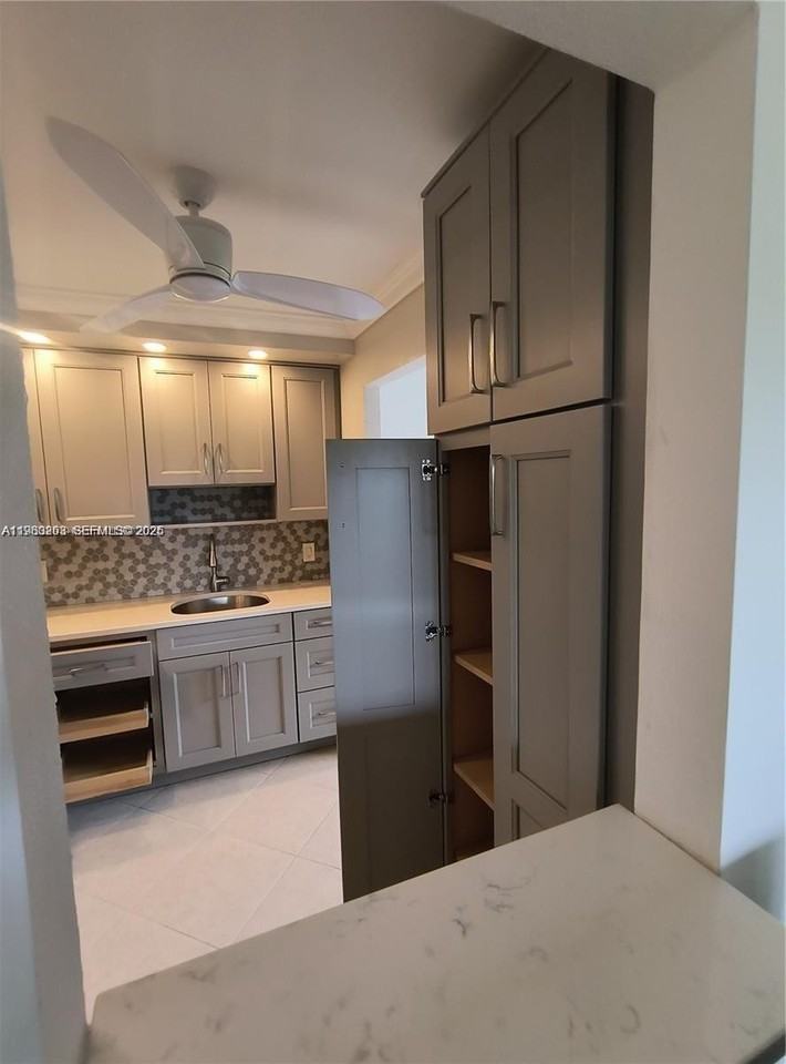 662 Monaco N #662 - Photo 4 of 31