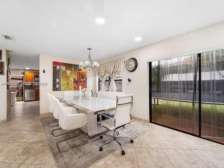 1431 Sw 87th Way #0 - Photo 6 of 11