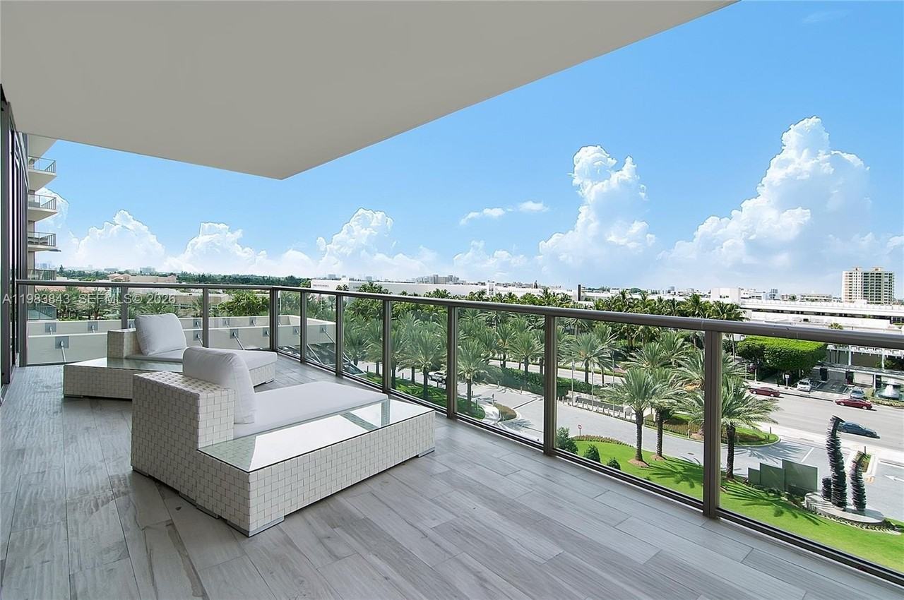 9705 Collins Ave #505N - Photo 2 of 33