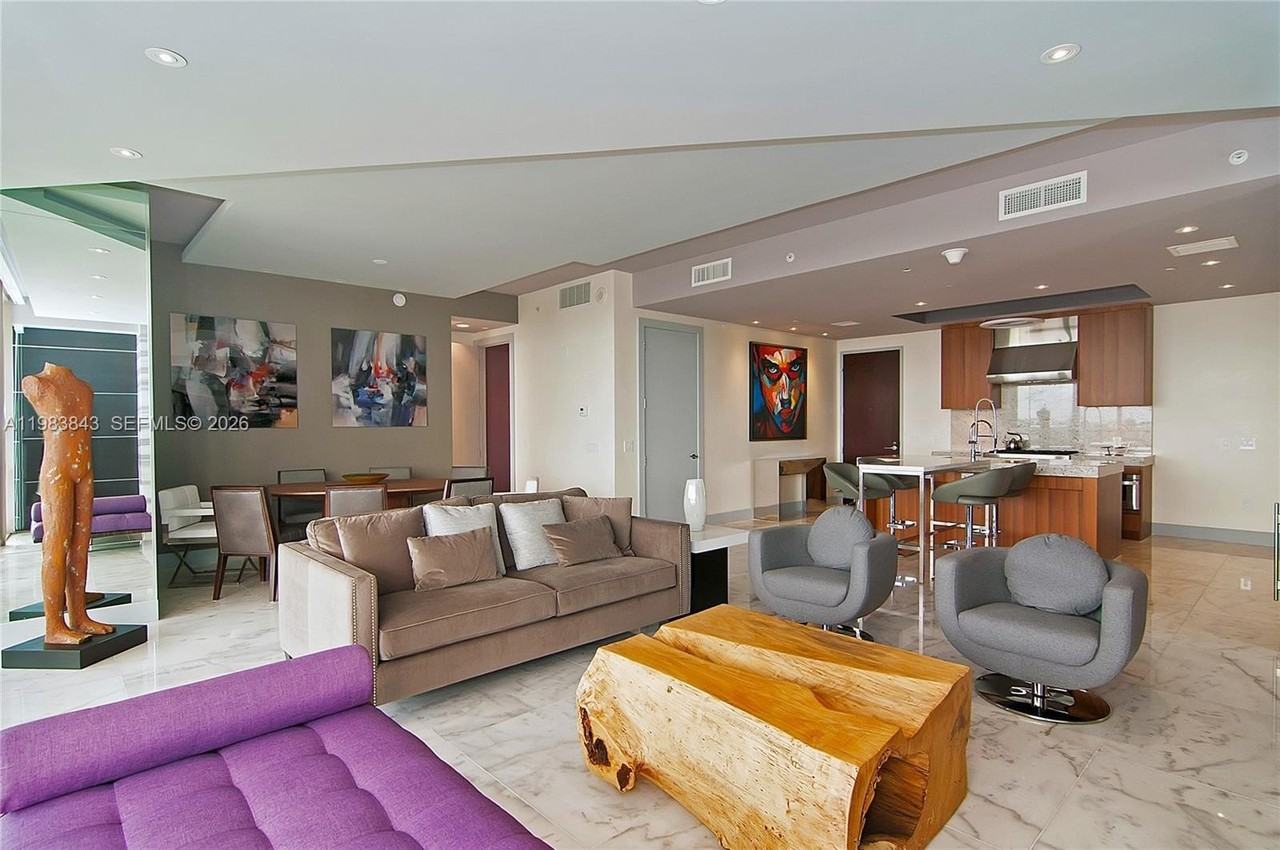 9705 Collins Ave #505N - Photo 7 of 33