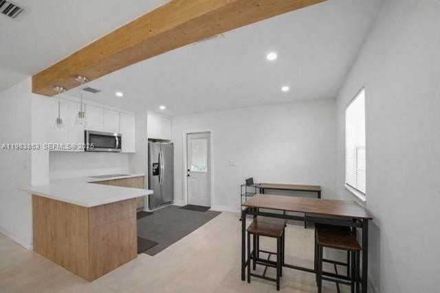 1445 Nw 6th Ave #1445 - Photo 6 of 22