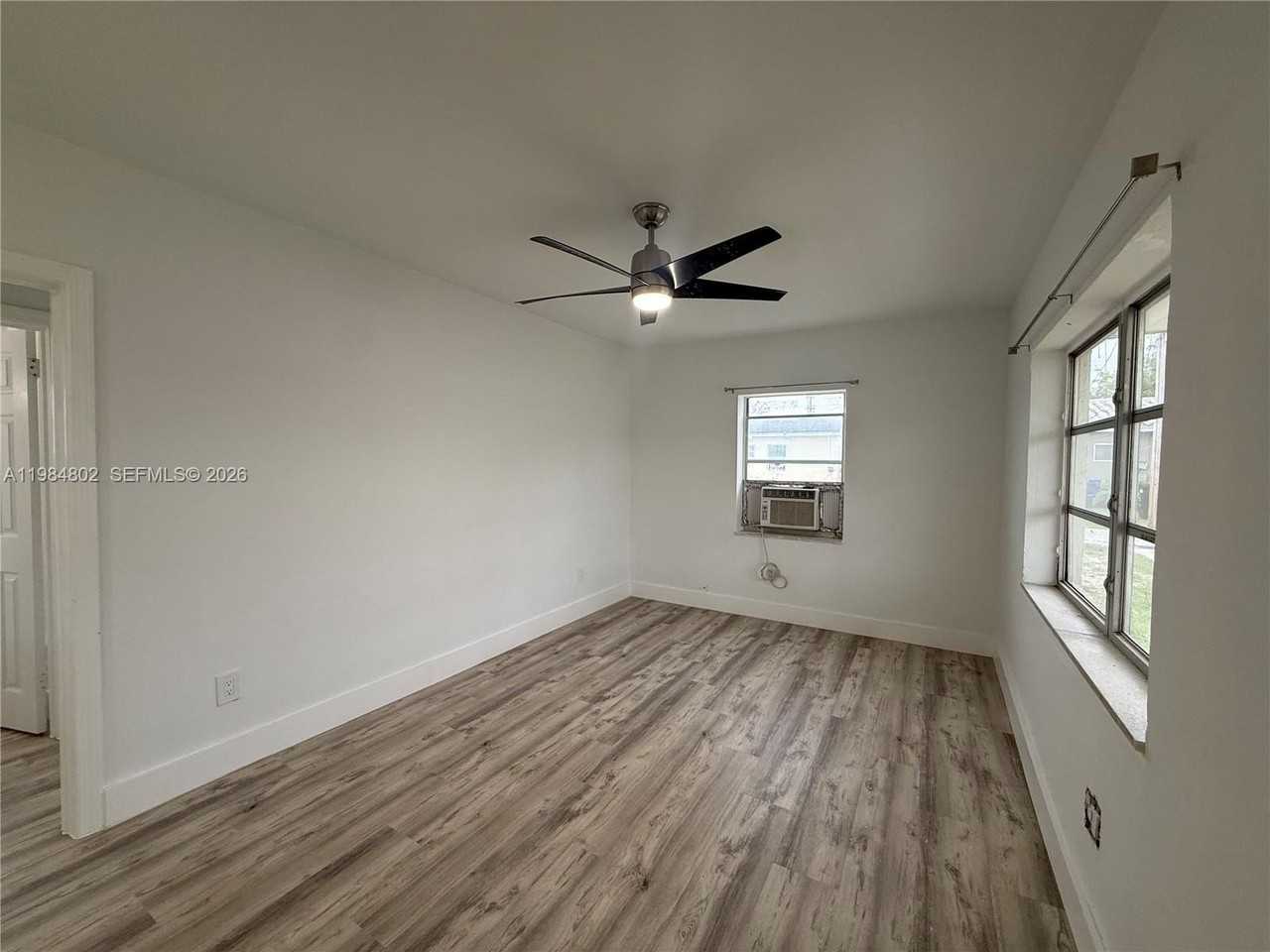 1942 Ne 172nd St #1942 - Photo 2 of 17
