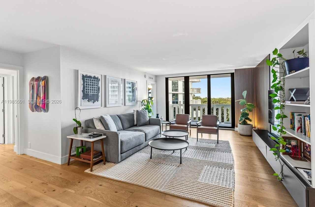 1111 Crandon Blvd #A405