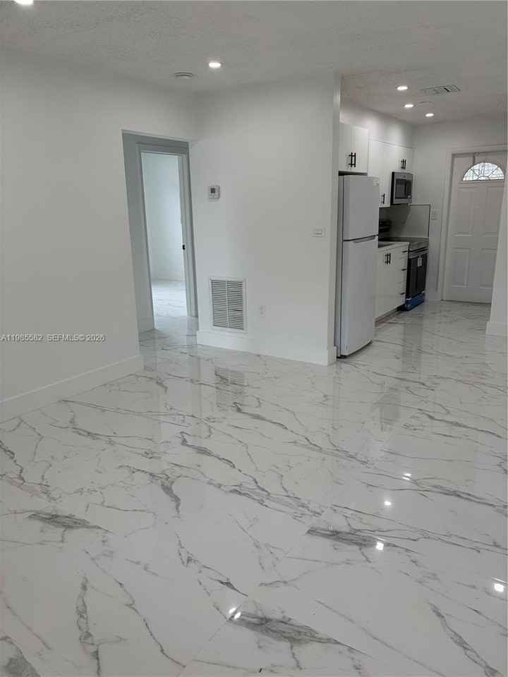 6172 Sw 44th St #1 - Photo 2 of 15