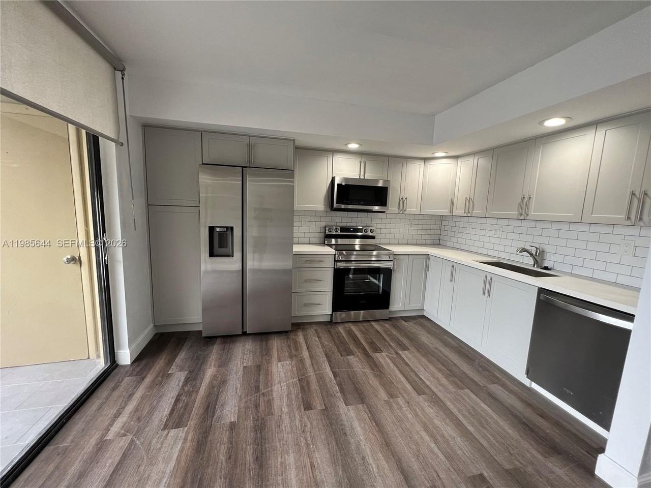 8635 Nw 8th St #211 - Photo 3 of 17