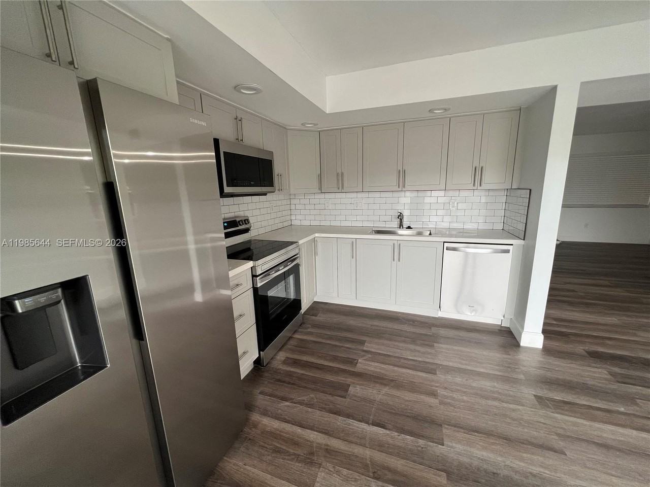 8635 Nw 8th St #211 - Photo 4 of 17