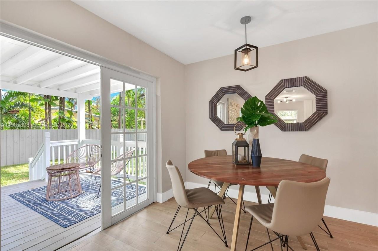 1045 Ne 84th St #0 - Photo 7 of 15