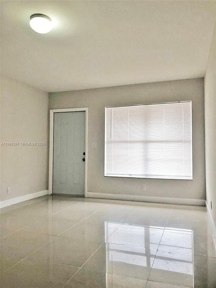 7650 Sw 10th Ct #A - Photo 5 of 19