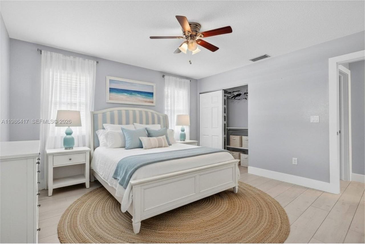 217 Se 5th St - Photo 5 of 27