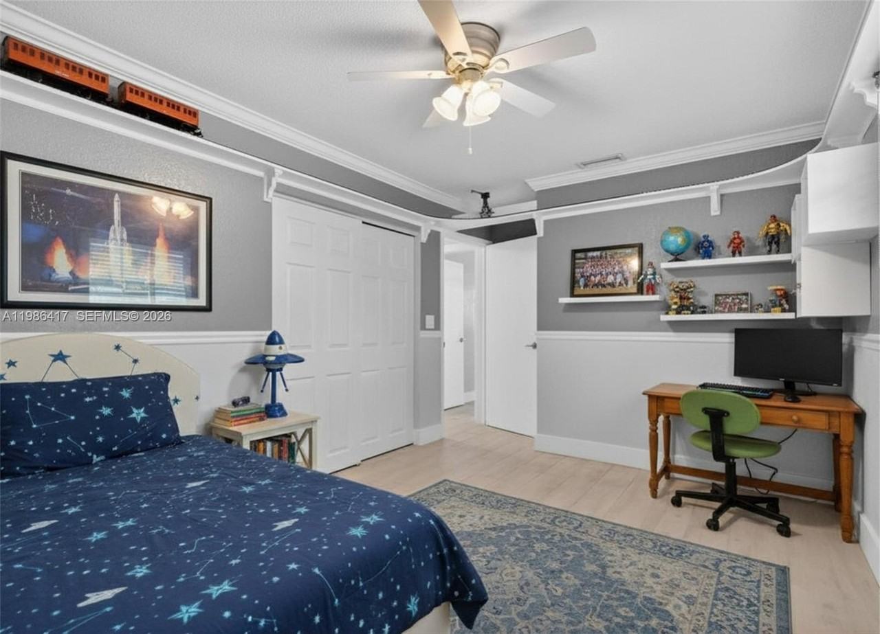 217 Se 5th St - Photo 6 of 27