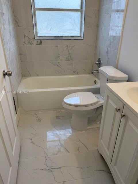 708 Sw 9th St #708 - Photo 4 of 8