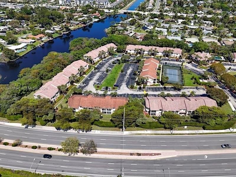 815 W Boynton Beach Blvd #10-205 - Photo 3 of 32