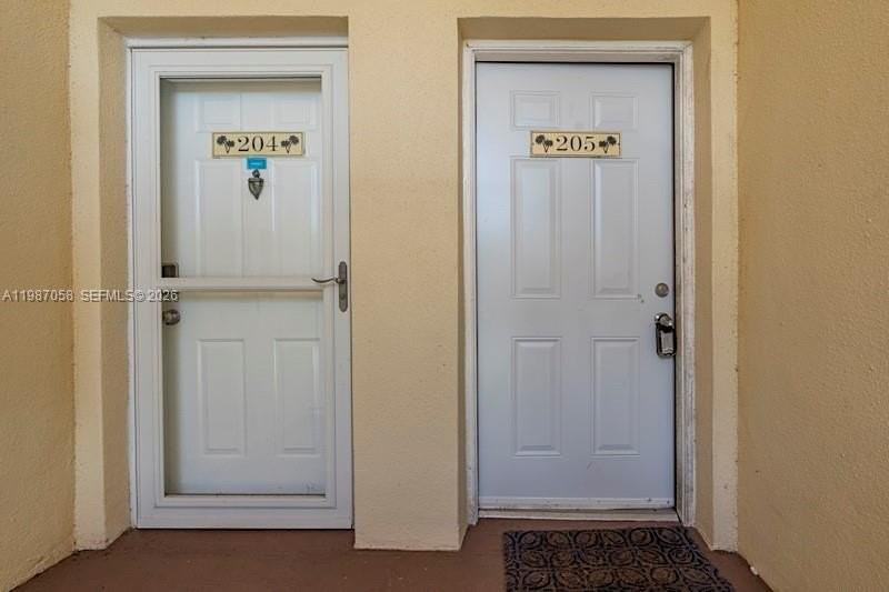 815 W Boynton Beach Blvd #10-205 - Photo 6 of 32