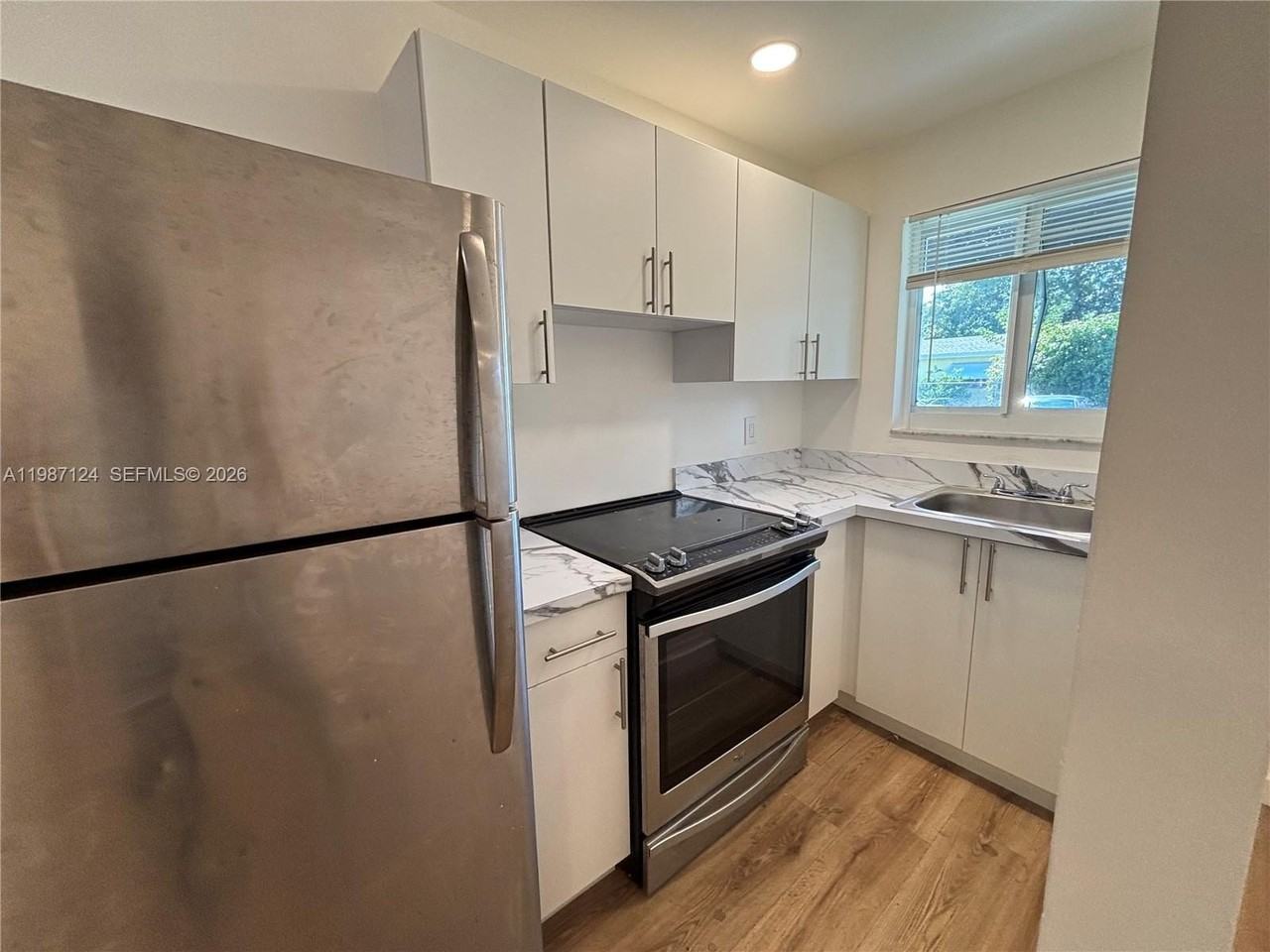 2308 Jackson St #3 - Photo 3 of 10