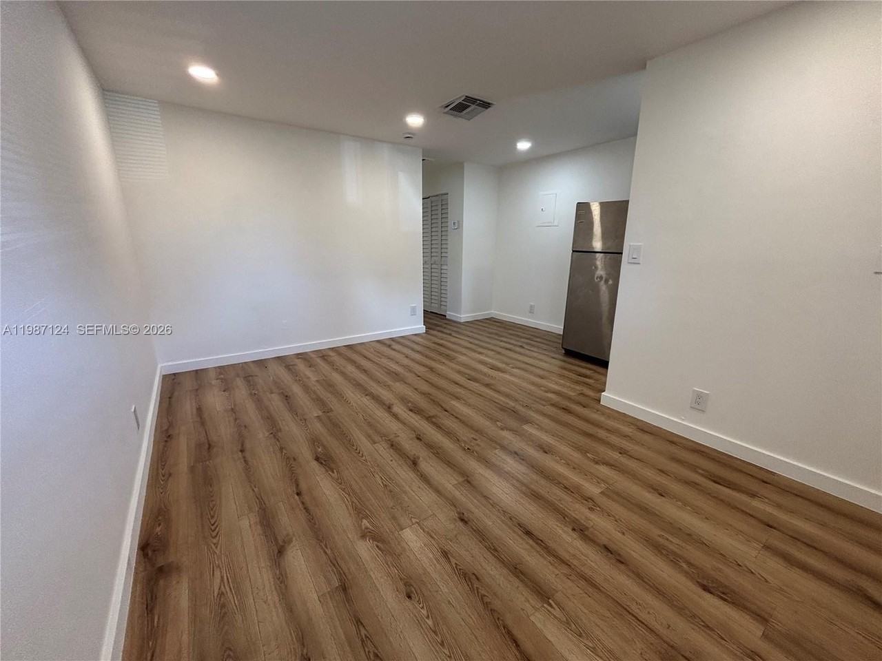 2308 Jackson St #3 - Photo 5 of 10