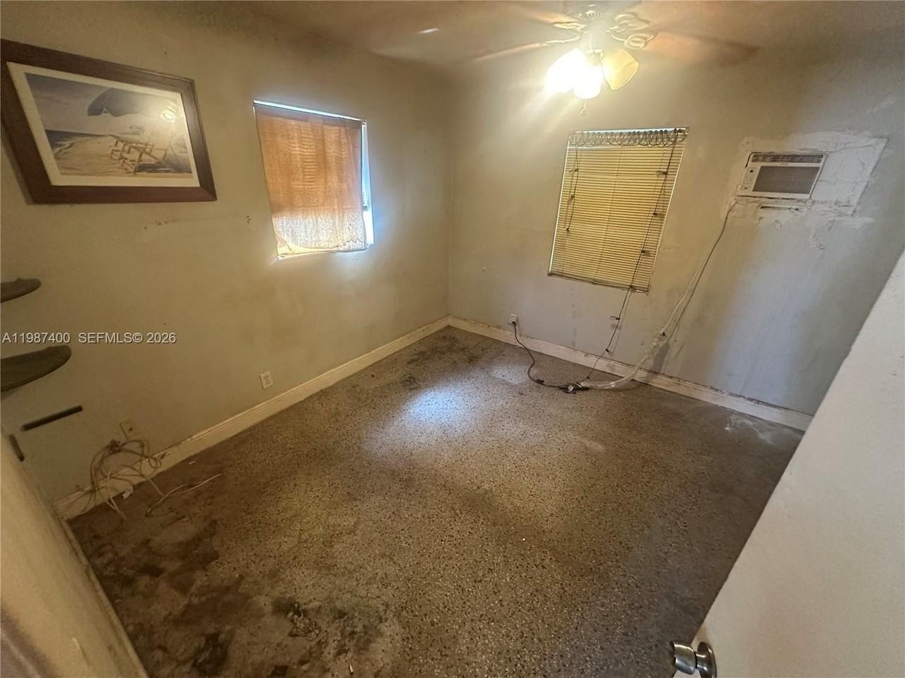 1271 Ne 32nd St #A - Photo 5 of 6