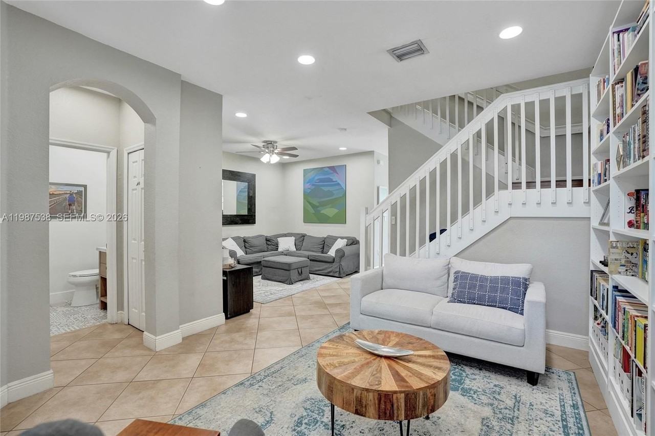 12554 Sw 125th Ter #0 - Photo 2 of 41