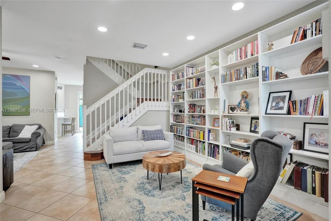 12554 Sw 125th Ter #0 - Photo 3 of 41