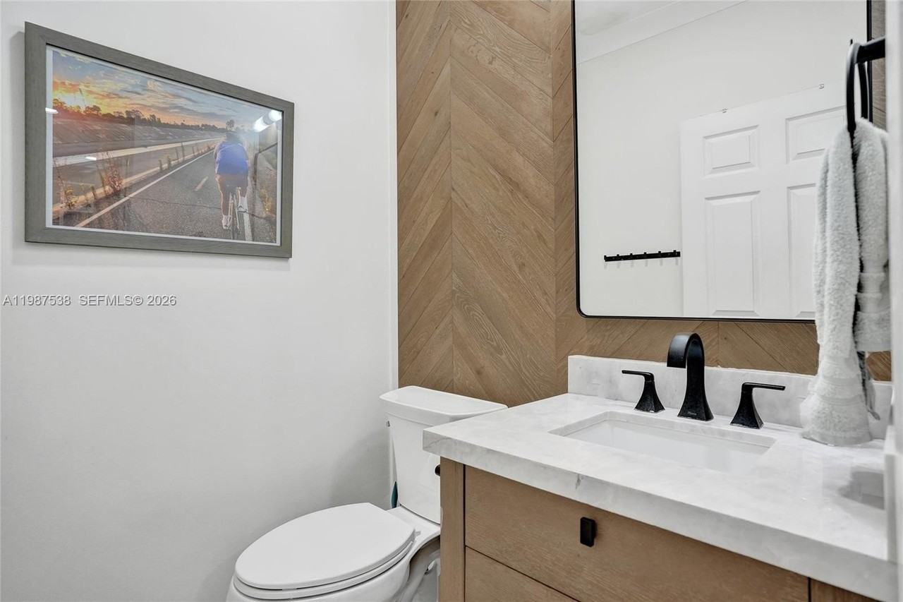 12554 Sw 125th Ter #0 - Photo 6 of 41