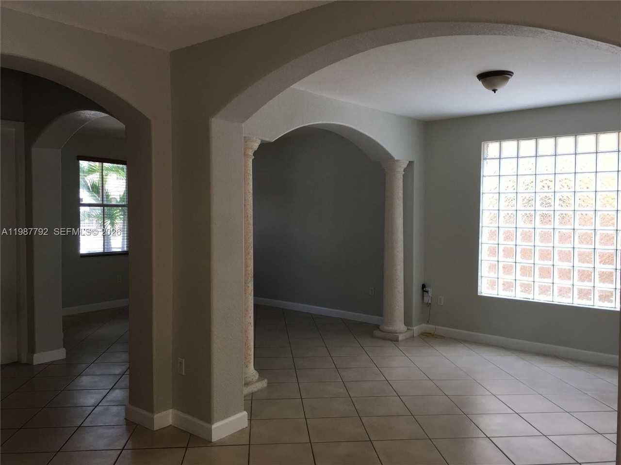 14512 Sw 10th St - Photo 4 of 20