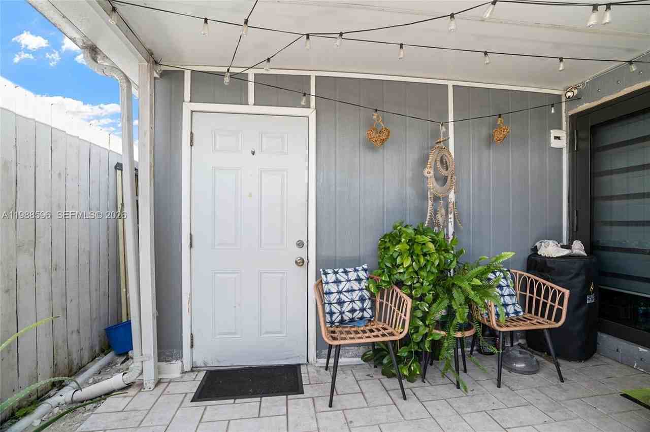 7695 Nw 178th Ter #1 - Photo 4 of 18