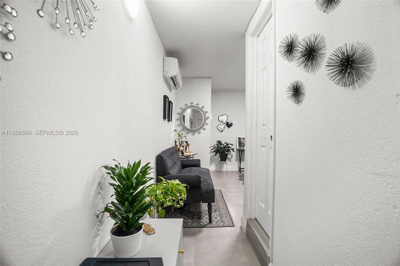 7695 Nw 178th Ter #1 - Photo 7 of 18