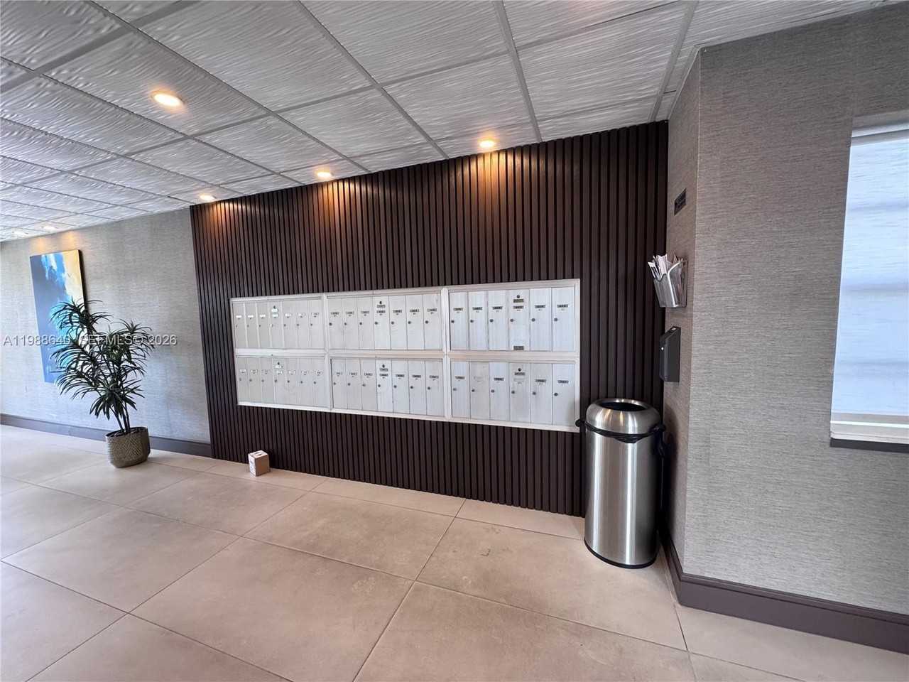 1400 Sw 27th Ave #702 - Photo 7 of 18