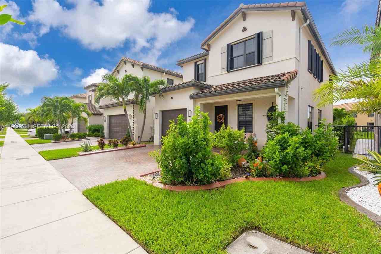 3332 W 95th Ter - Photo 2 of 50