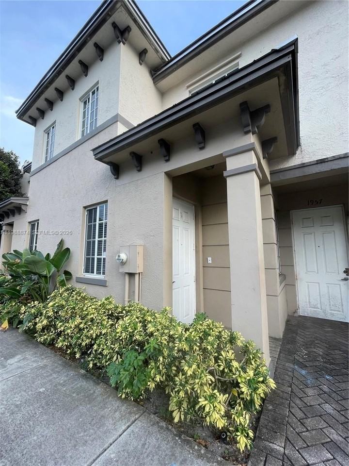 1955 Marsh Harbor Dr #1955 - Photo 3 of 28