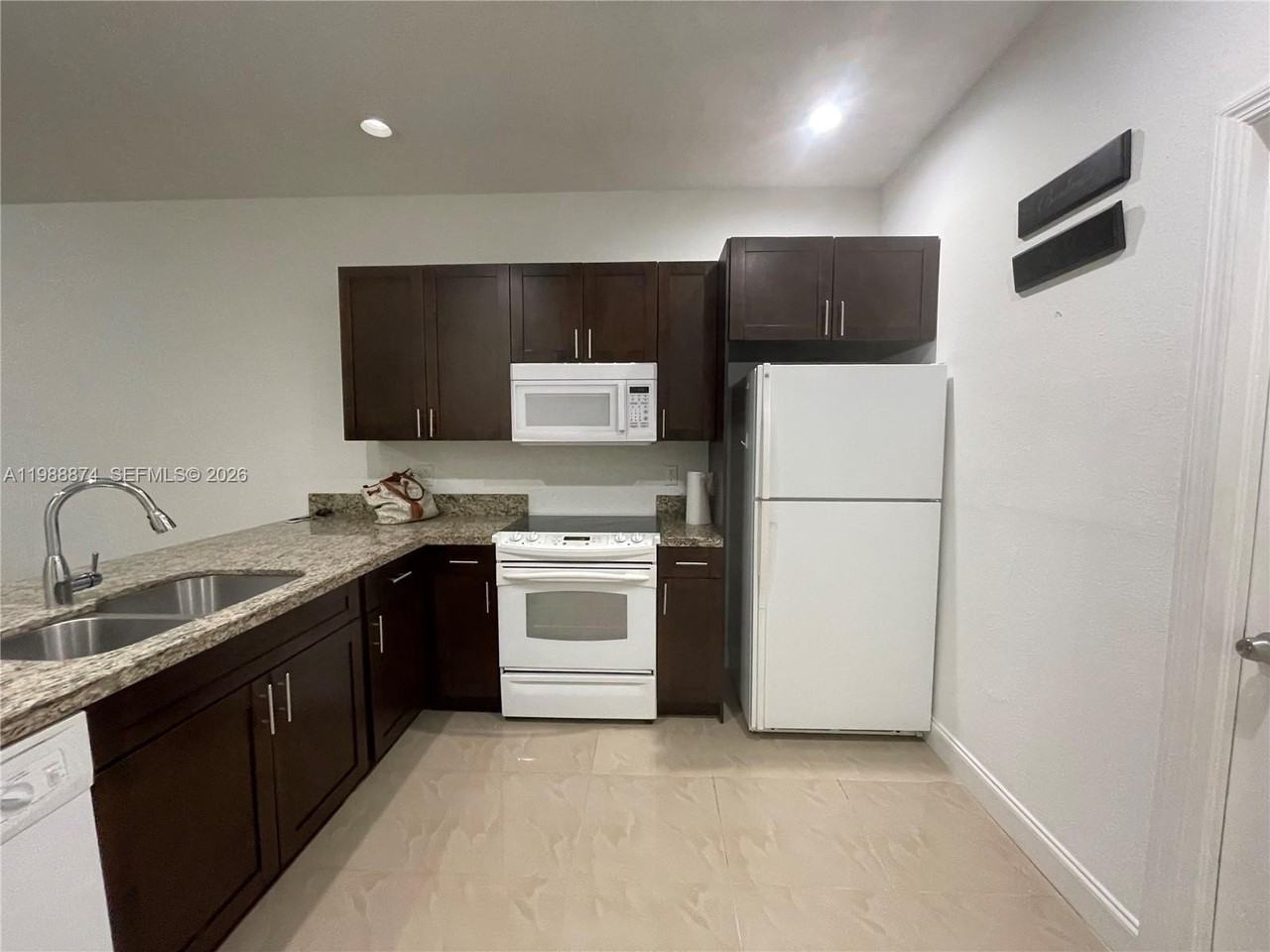 1955 Marsh Harbor Dr #1955 - Photo 7 of 28