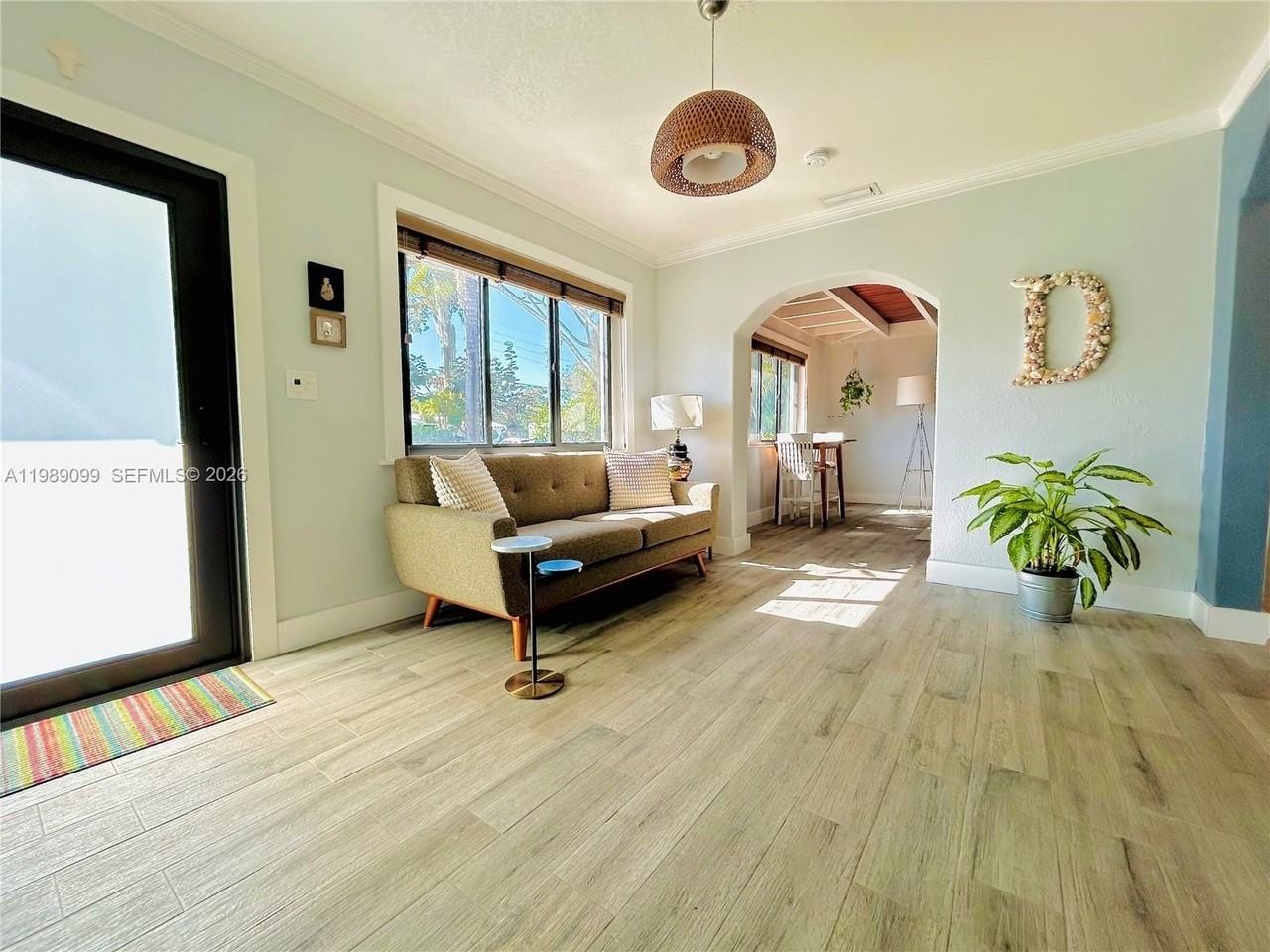 1175 Ne 131st St - Photo 2 of 21