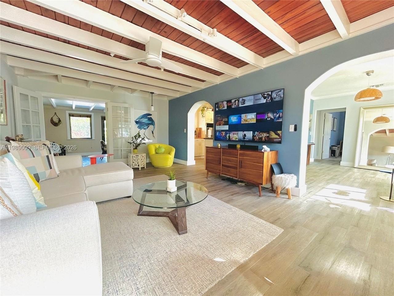 1175 Ne 131st St - Photo 3 of 21