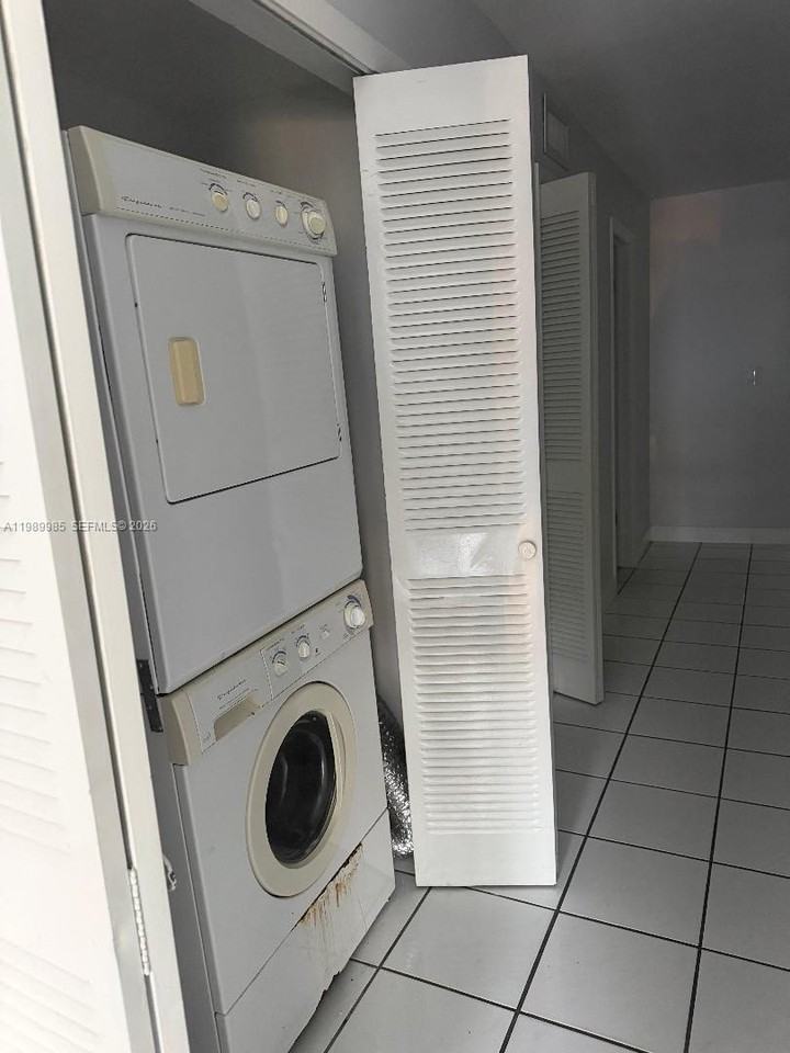 3834 Sw 107th Ave #2-3 - Photo 2 of 6