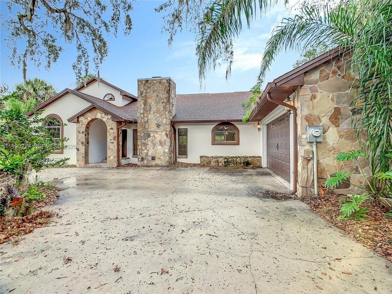 2261 Mariner Cv - Photo 2 of 23