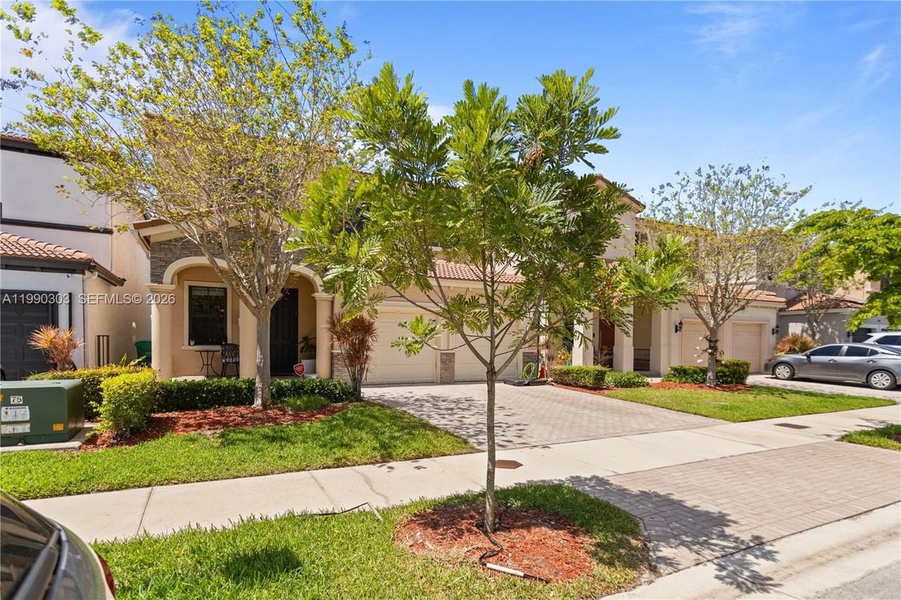 19244 Ne 9th Pl - Photo 5 of 50