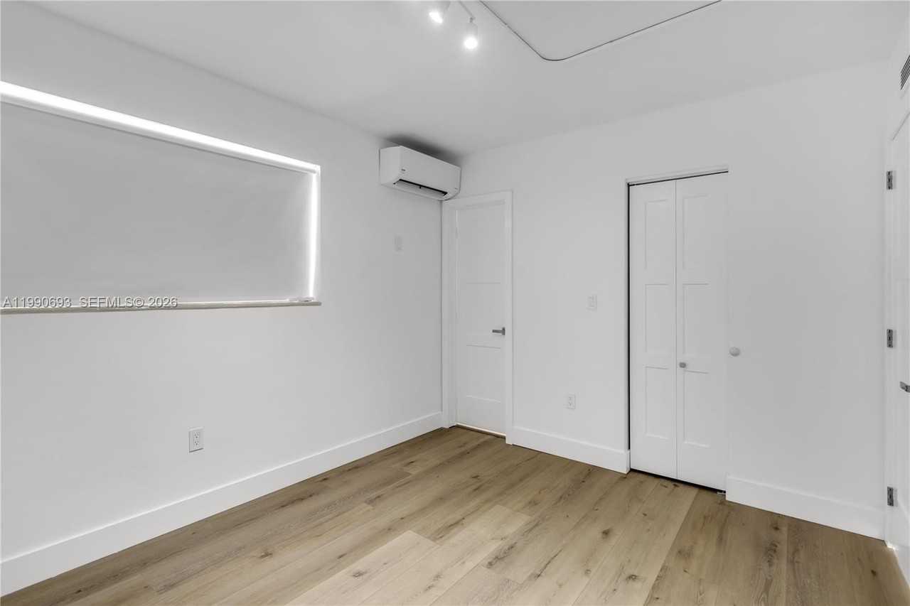 5991 Sw 76th St #C2 - Photo 5 of 10
