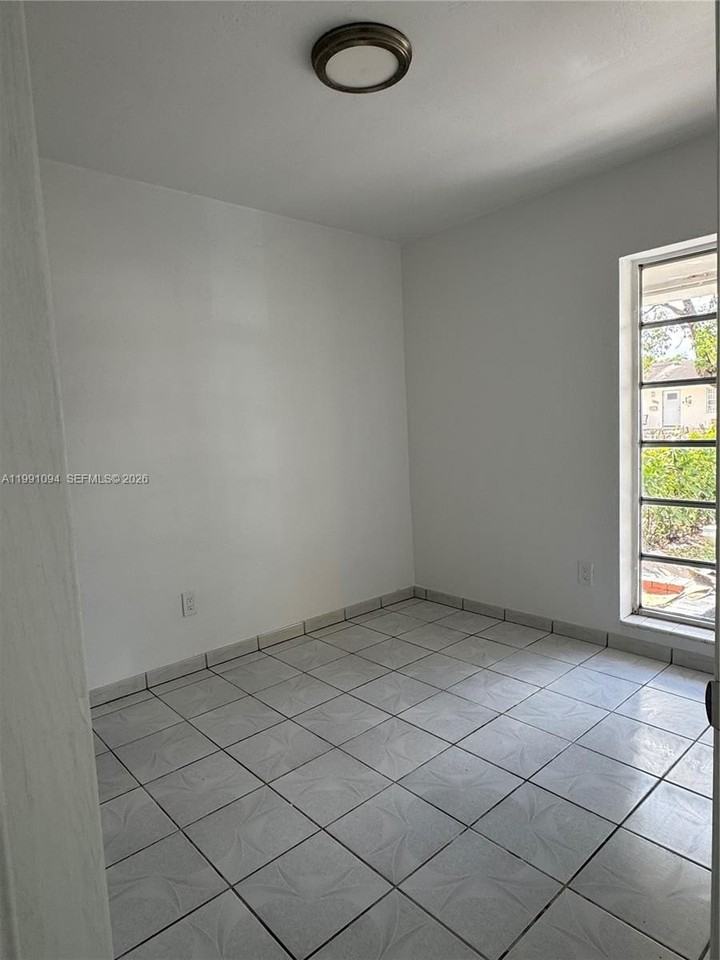 13001 Sw 53rd St #13001 - Photo 7 of 18