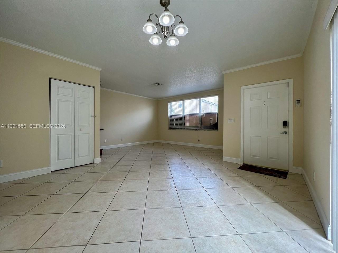 10560 Nw 57th Ct - Photo 2 of 24