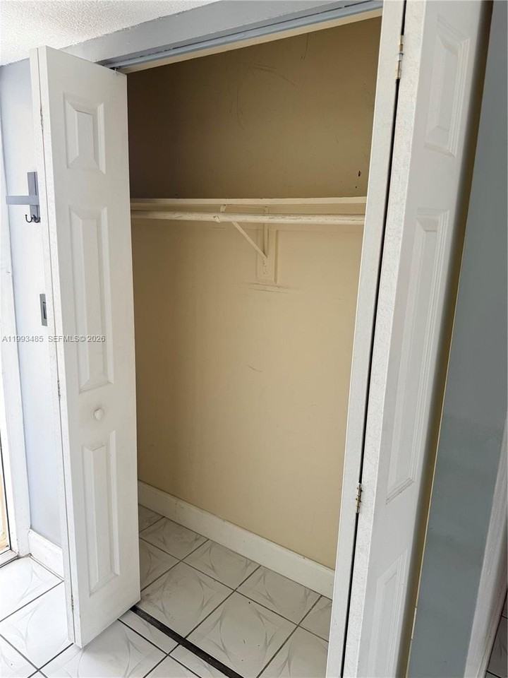 26468 Sw 123rd Pl #NA - Photo 6 of 33