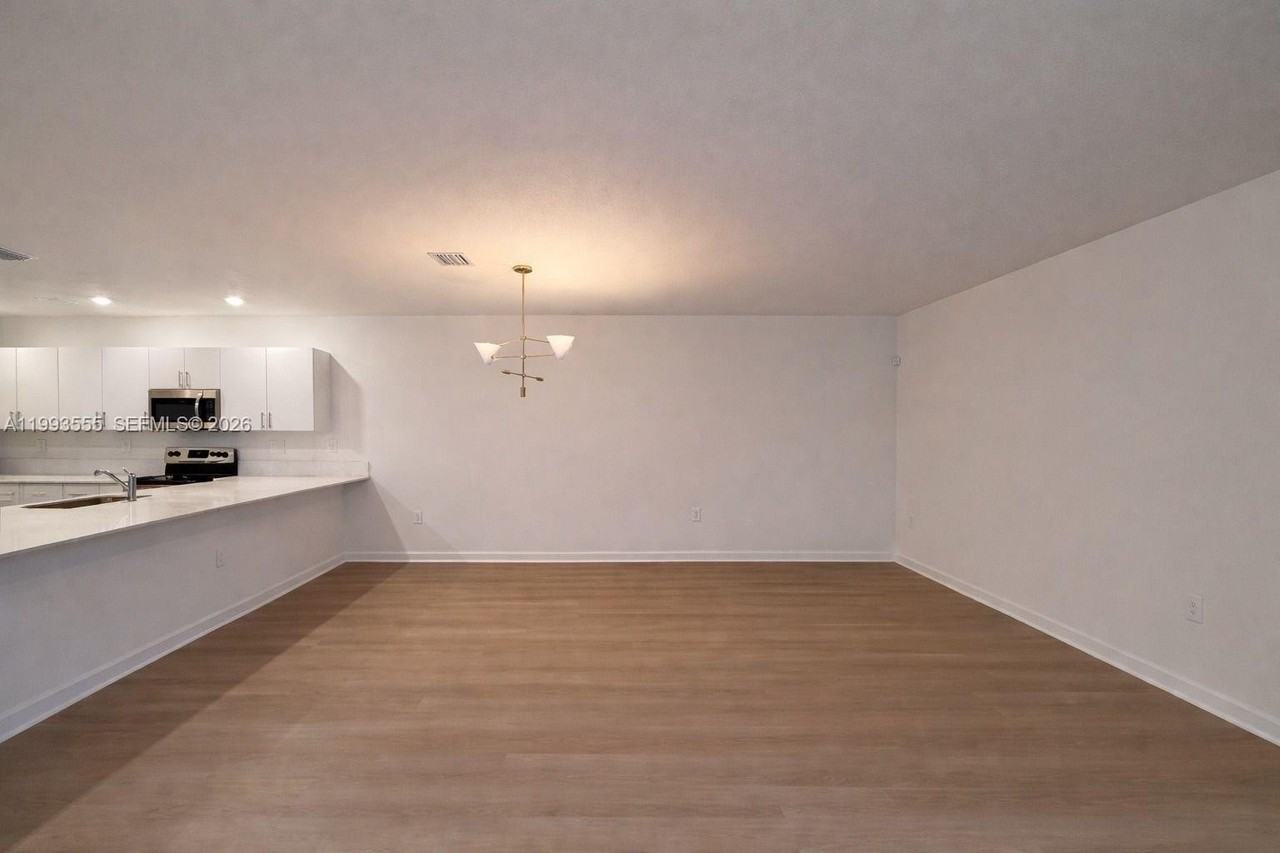 26459 Sw 148th Ave #26459 - Photo 3 of 23