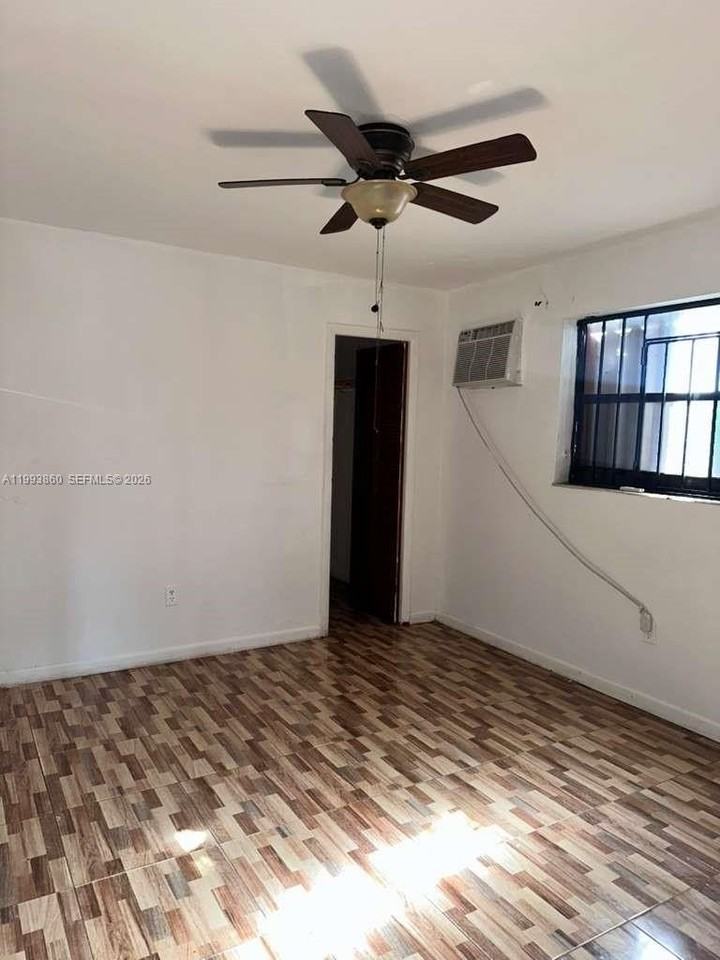 576 Nw 147th St #576 - Photo 4 of 18