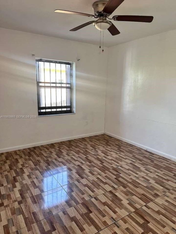 576 Nw 147th St #576 - Photo 5 of 18