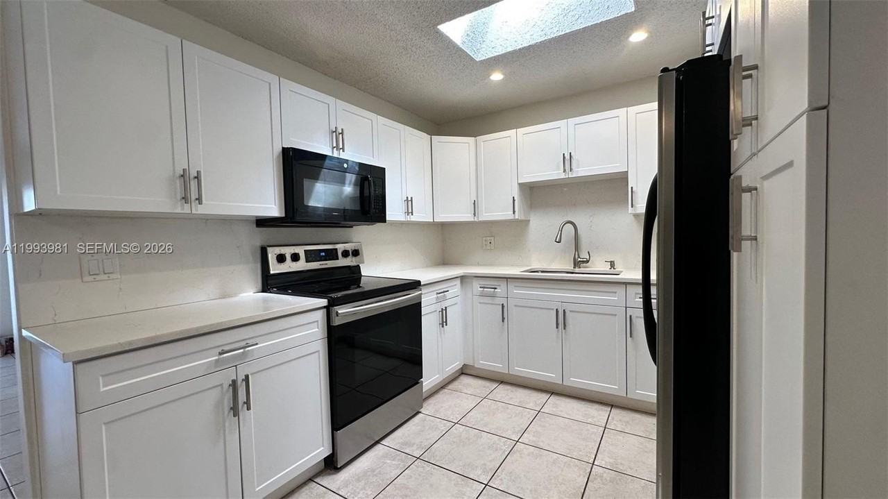 2290 E 6th Ave #0 - Photo 2 of 10