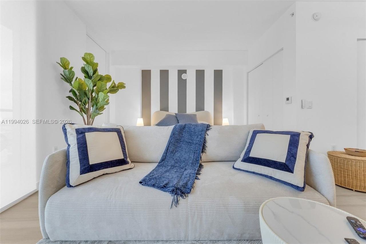 1100 S Miami Ave #3605 - Photo 2 of 34