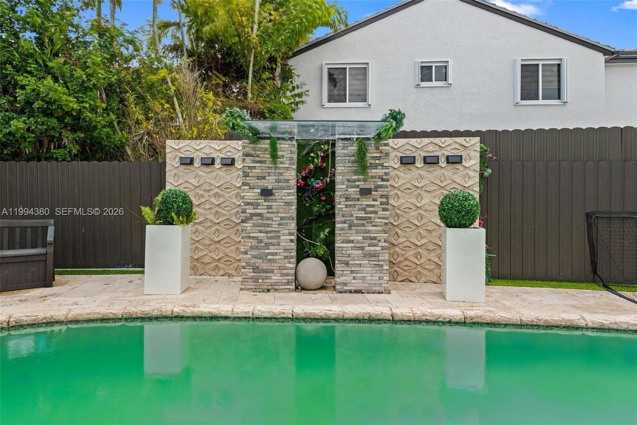 15646 Sw 97th Ter #0 - Photo 4 of 45